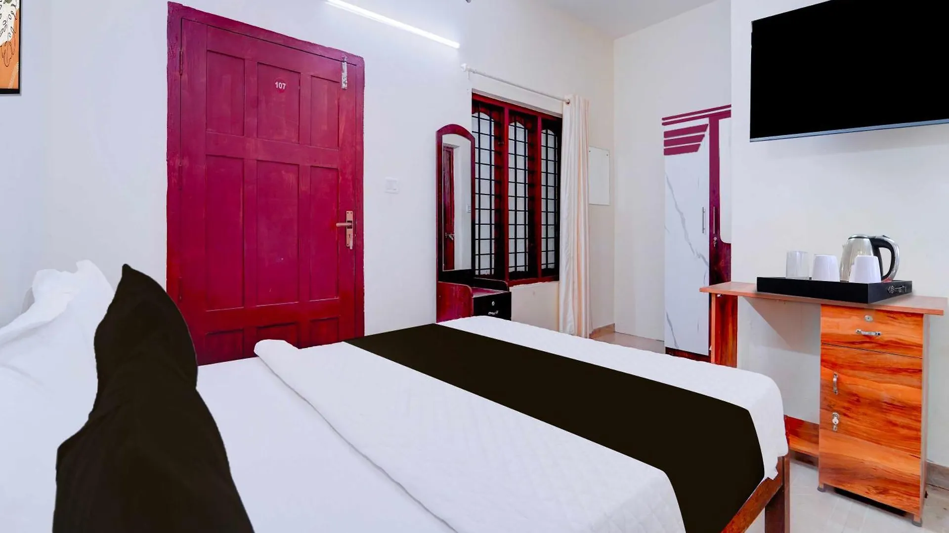 Hotel O Kunchithanny Road Munnar
