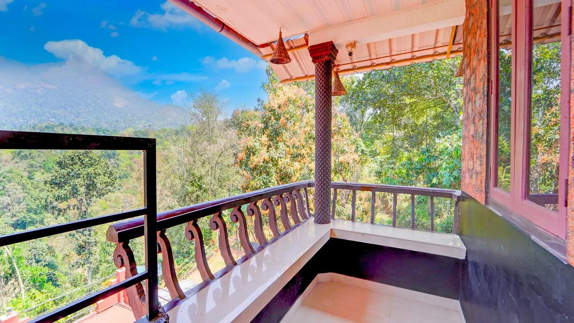 Hotel O Kunchithanny Road Munnar